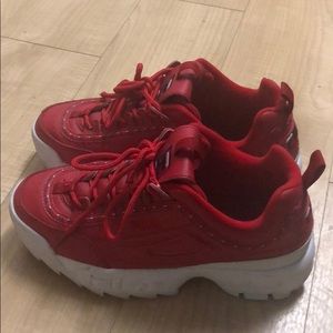 Filas red size 8